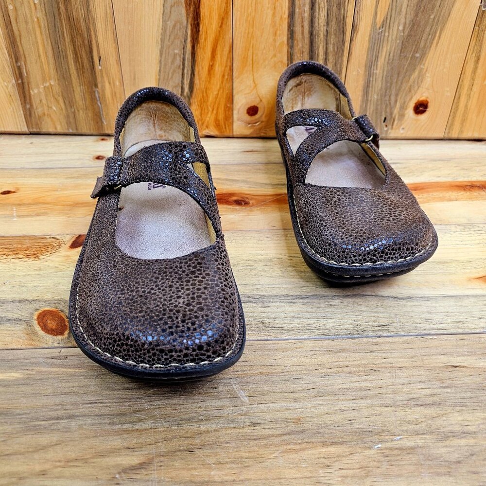 Alegria Mary Jane - Day 562 Sparkly Brown Snake Print Leather Size 42 / 11.5